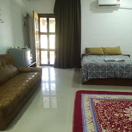 Denai Senja Villa Kuala Selangor Exteriör bild