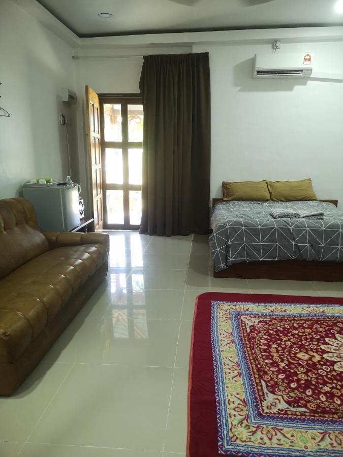 Denai Senja Villa Kuala Selangor Exteriör bild